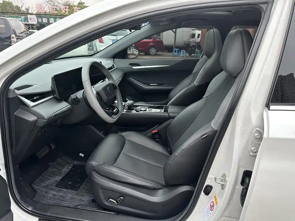 Changan Eado PLUS 2023 1.5T DCT Premium
