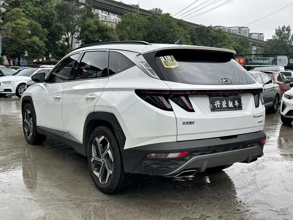 Hyundai Tucson L 2021 1.5T DCT LUX Premium