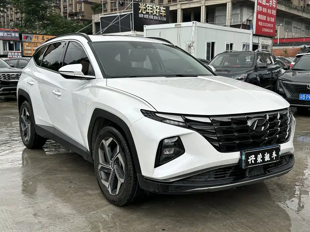 Hyundai Tucson L 2021 1.5T DCT LUX Premium