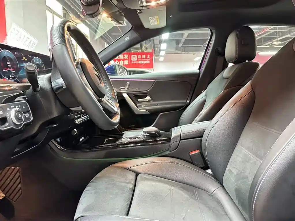 Mercedes-Benz A-Class 2021 A 200 L Sport Sedan Fashion Edition