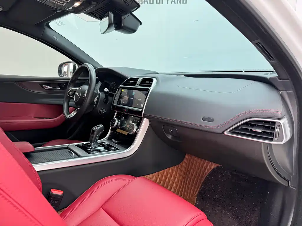 Jaguar XEL 2023 2.0T 250PS R-DYNAMIC S