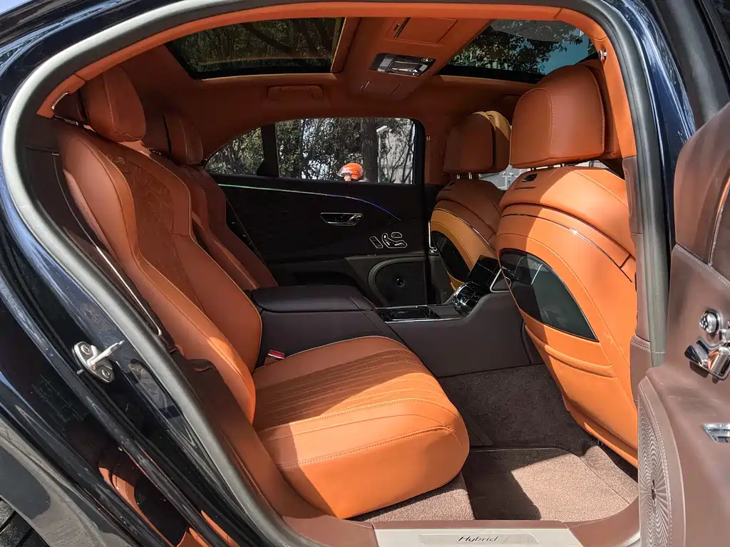 2022 Bentley Flying Spur Plug-in Hybrid 2.9T V6 Mulliner