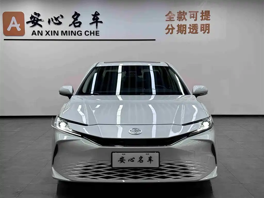 Toyota Camry 2024 Hybrid 2.0HGVP Luxury Edition