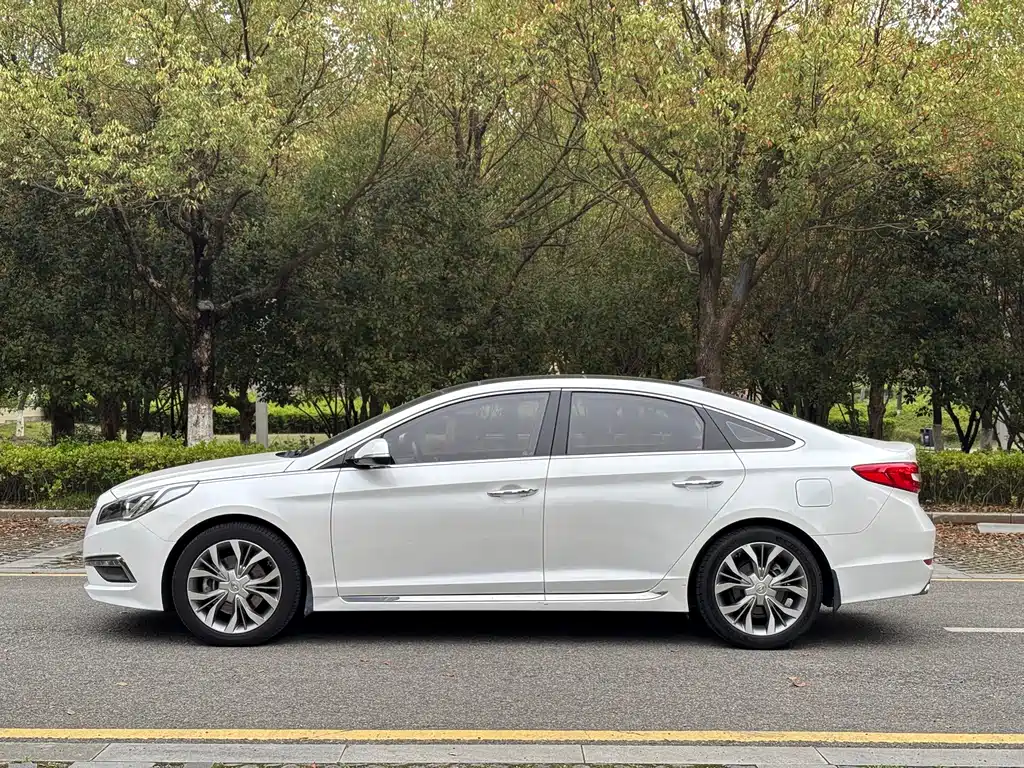 2017 Hyundai Sonata 2.4L DLX