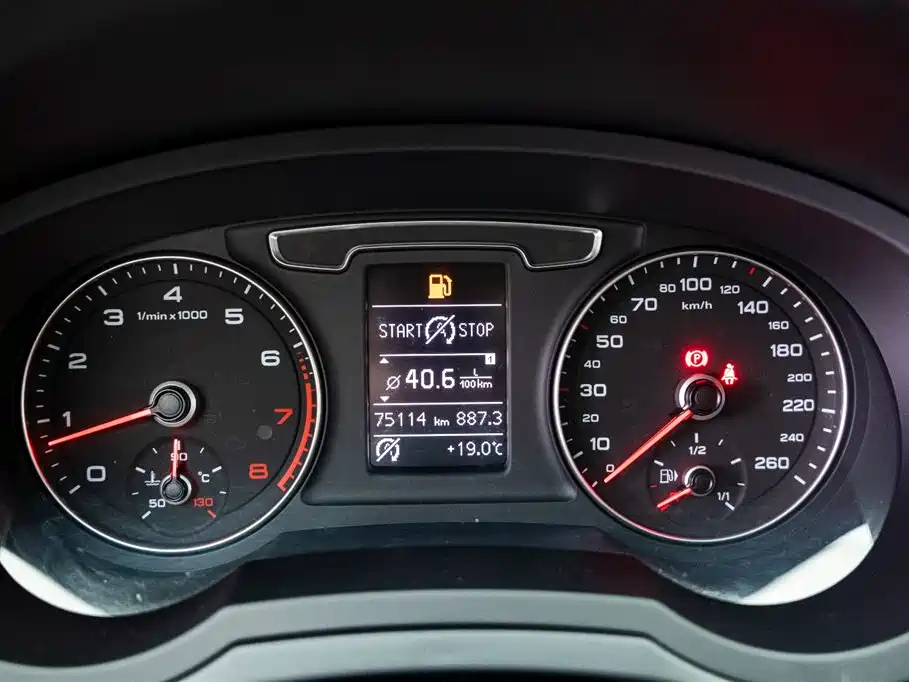 Audi Q3 2018 30th Anniversary Edition 35 TFSI Fashion