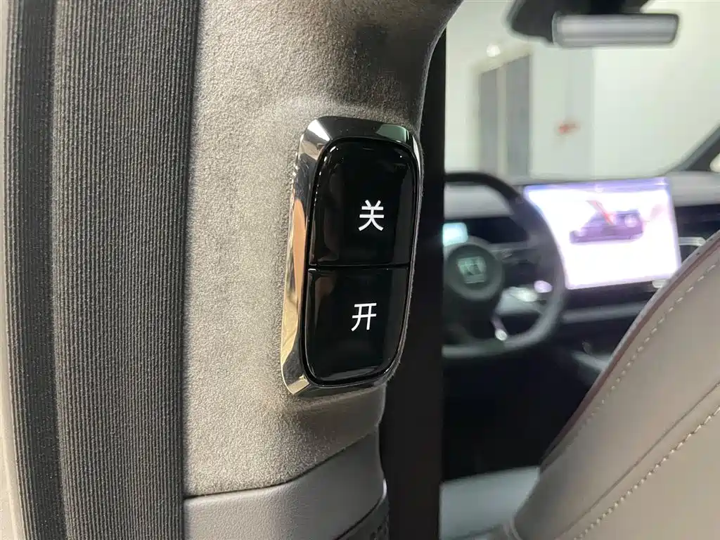 Zeekr 009 2024 Seven-Seater Aisle Edition AWD 108kWh