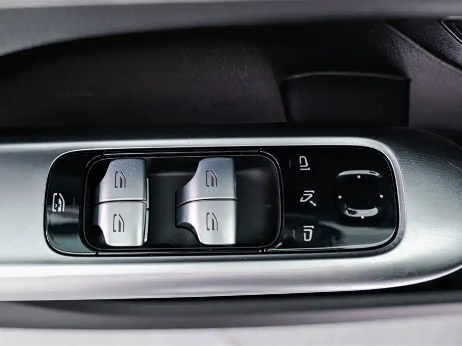 Mercedes-Benz C-Class 2023 C 200 L Sport Edition