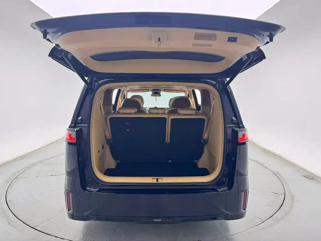 Voyah Dreamer 2025 PHEV AWD Flagship Kunpeng Edition