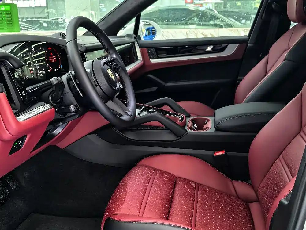 2025 Porsche Cayenne 3.0T