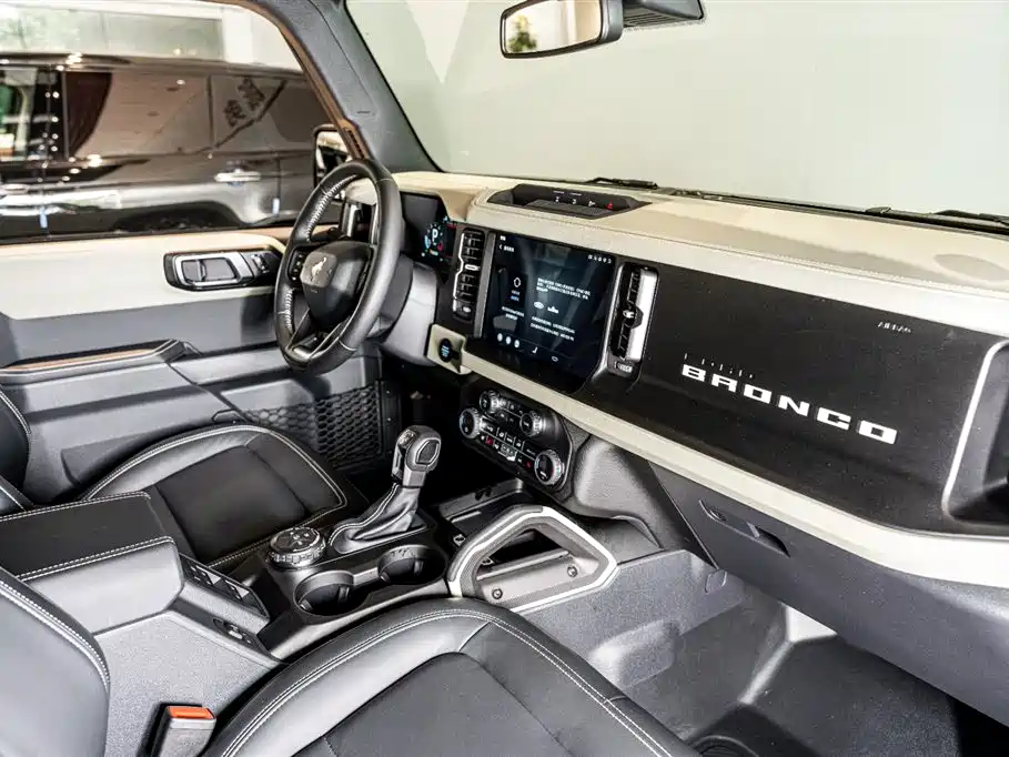Ford Bronco 2024 2.3T Long Beach