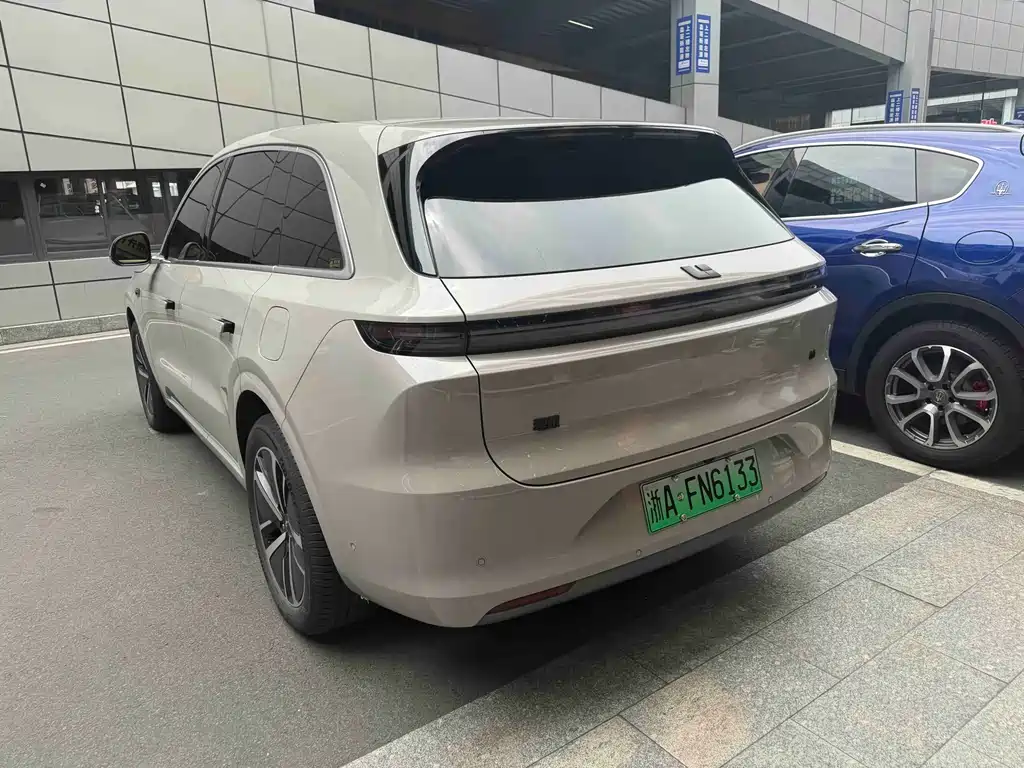 Li Auto L6 2024 Pro