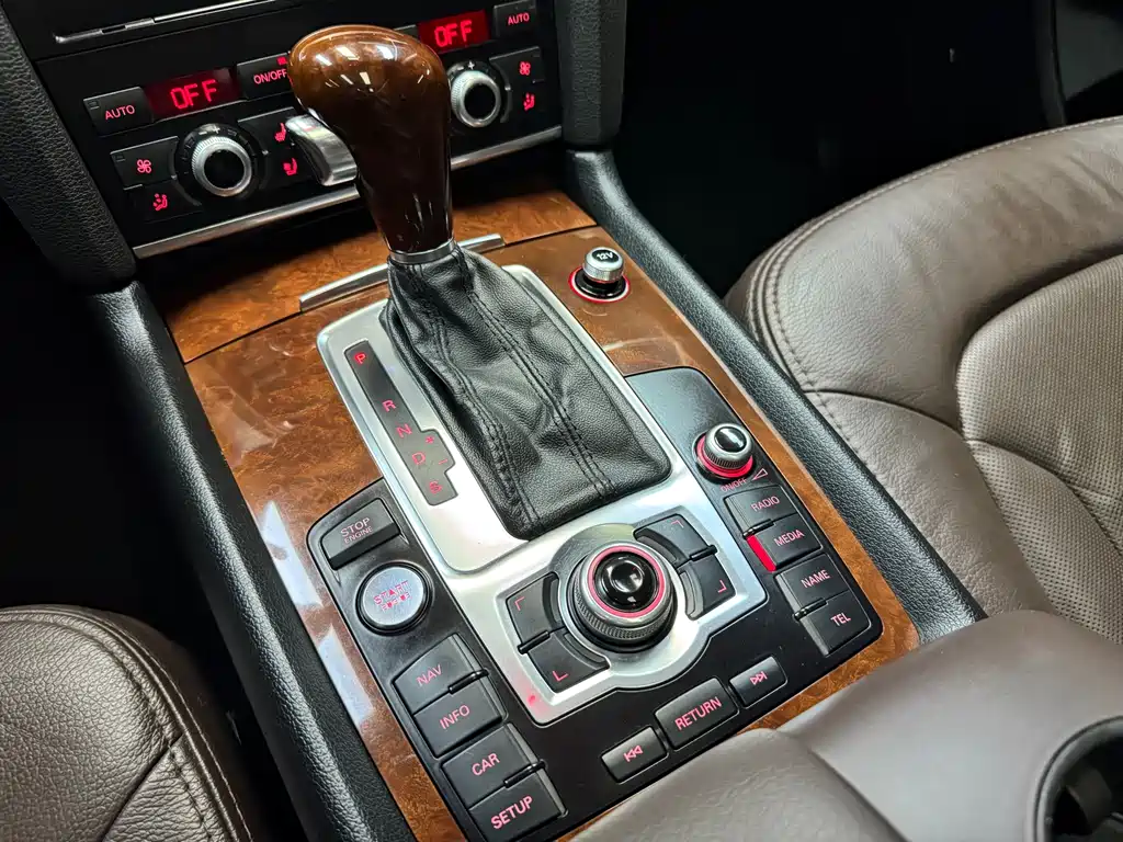 Audi Q7 2010 3.6 FSI quattro Luxury Edition