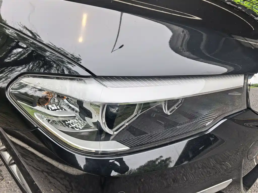 BMW 5 Series 2019 525Li M Sport Package