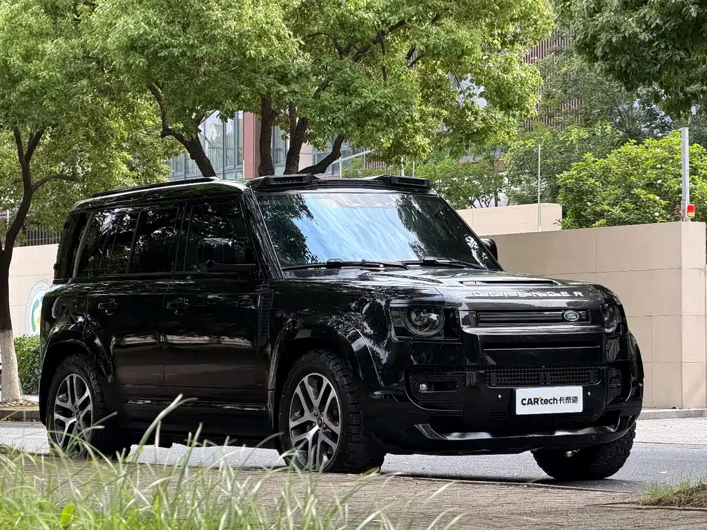 Land Rover Defender 2024 110 3.0T P400 XS