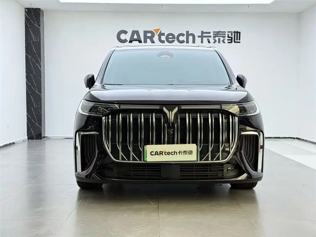 Voyah Dreamer 2024 PHEV Ultra Long Range Flagship Edition
