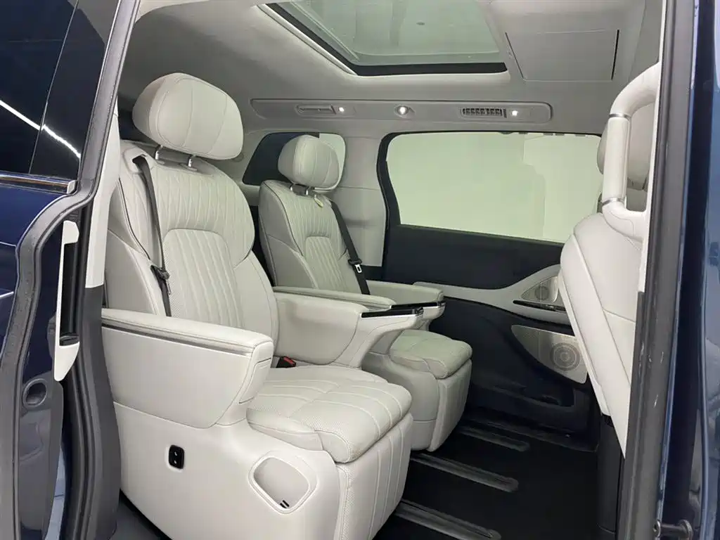 Voyah Dreamer 2025 PHEV AWD Flagship Kunpeng Edition