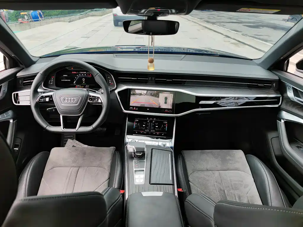 Audi A6L 2024 45 TFSI quattro Select Elegant Edition