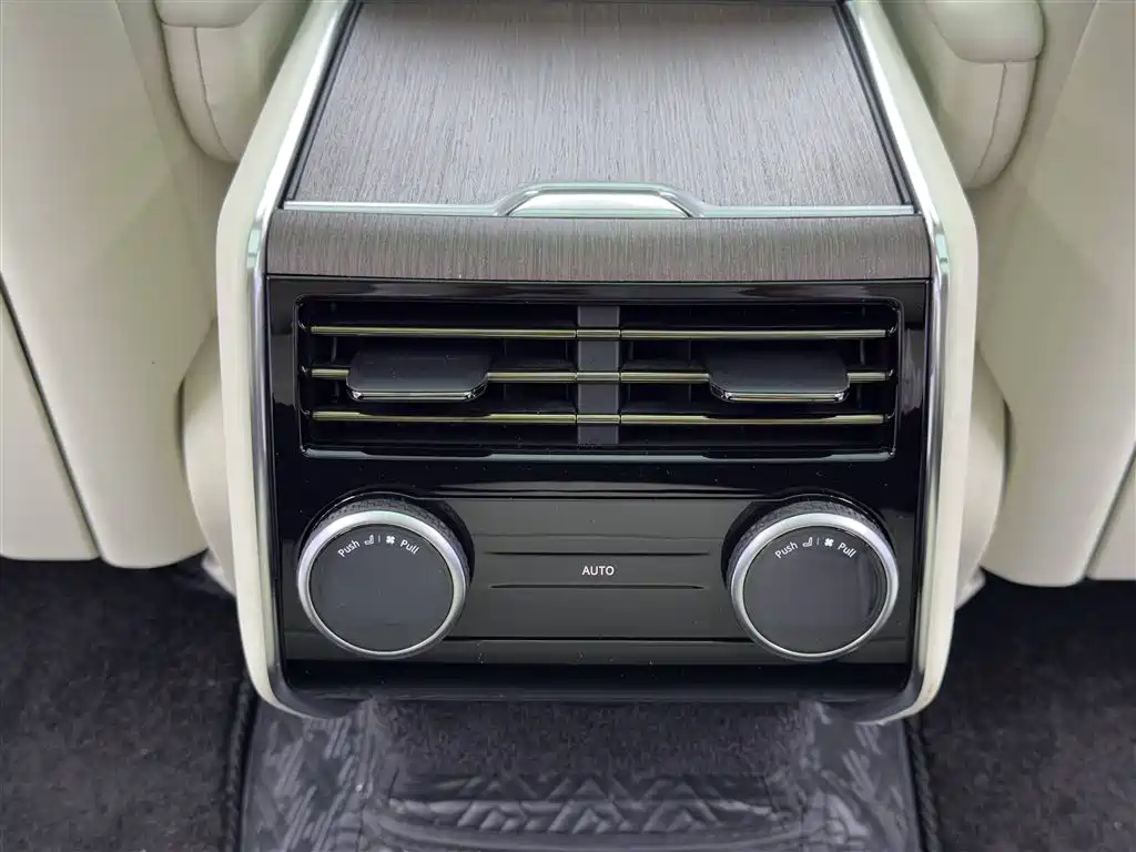 Range Rover 2025 3.0L 400PS Long Wheelbase