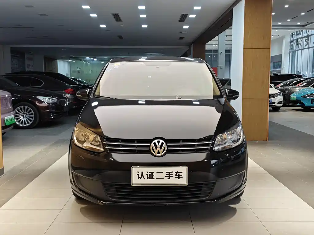 Volkswagen Touran 2011 1.4T Manual Zhishang Edition 5-seater