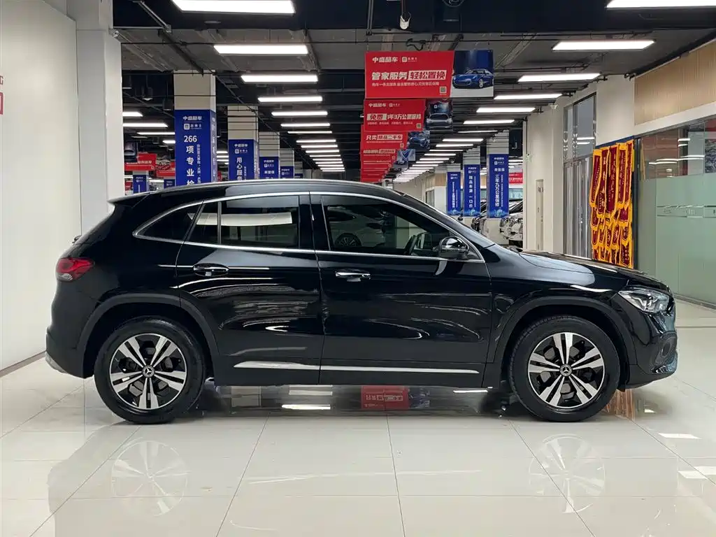 Mercedes-Benz GLA 200 2020
