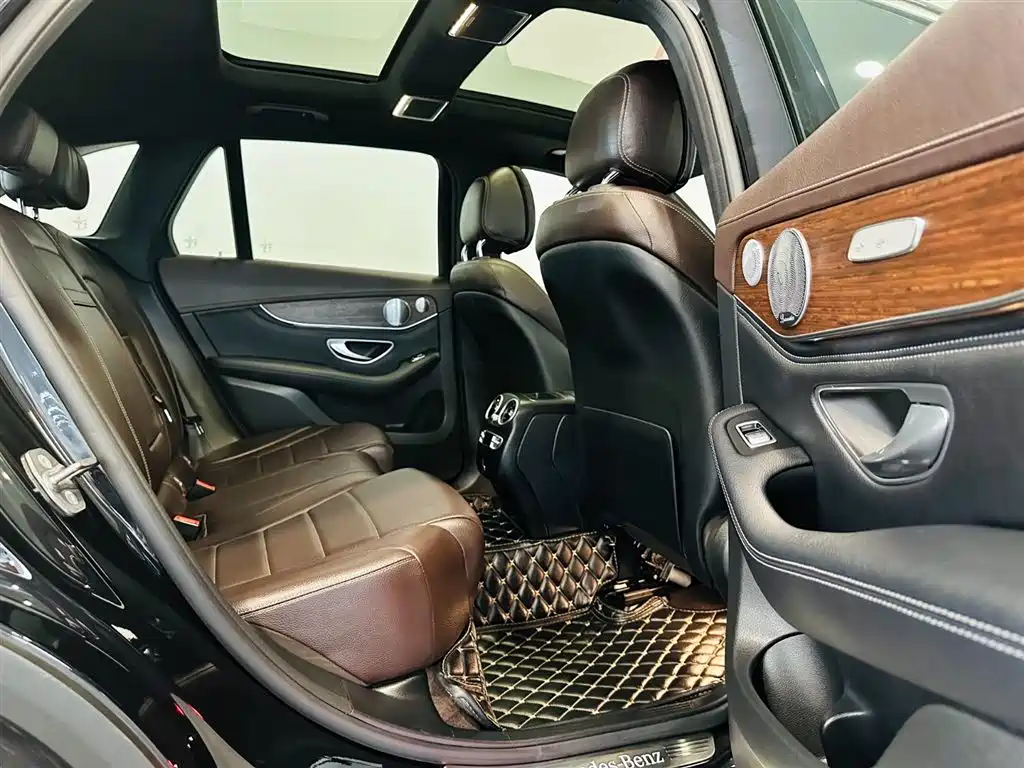 Mercedes-Benz GLC 2020 GLC 300 L 4MATIC Luxury