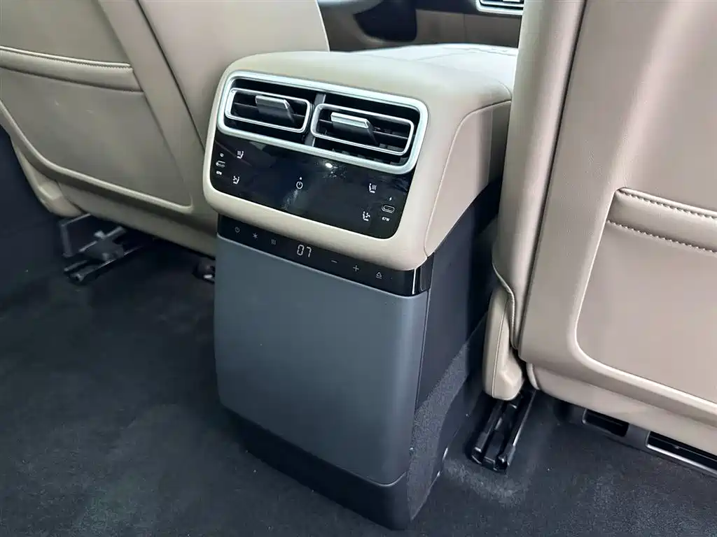 Li Auto L6 2025 Max Intelligent Edition