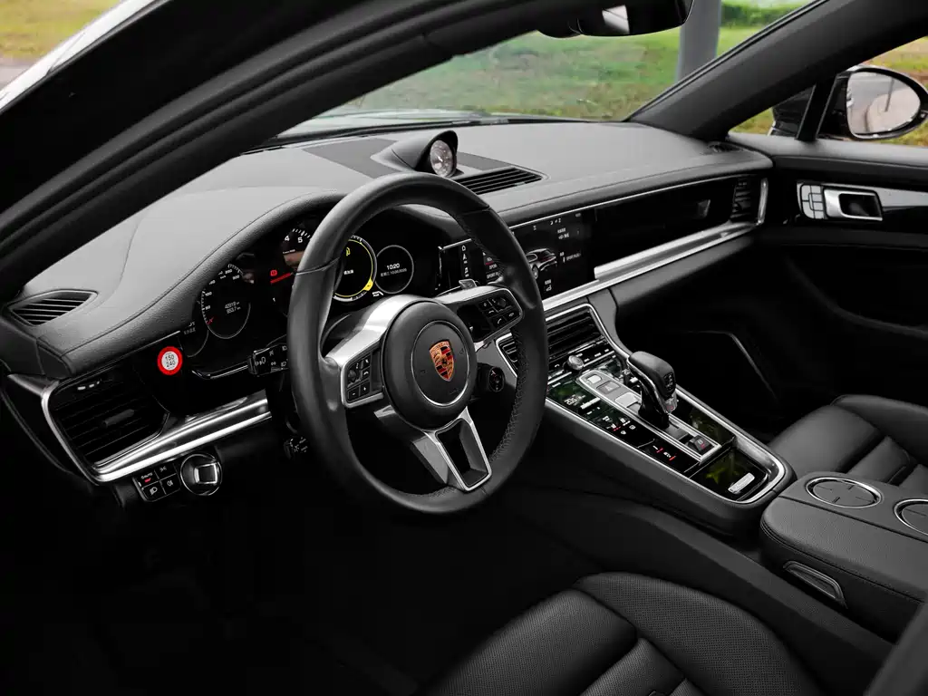 Porsche Panamera 4 Sport Turismo 3.0T
