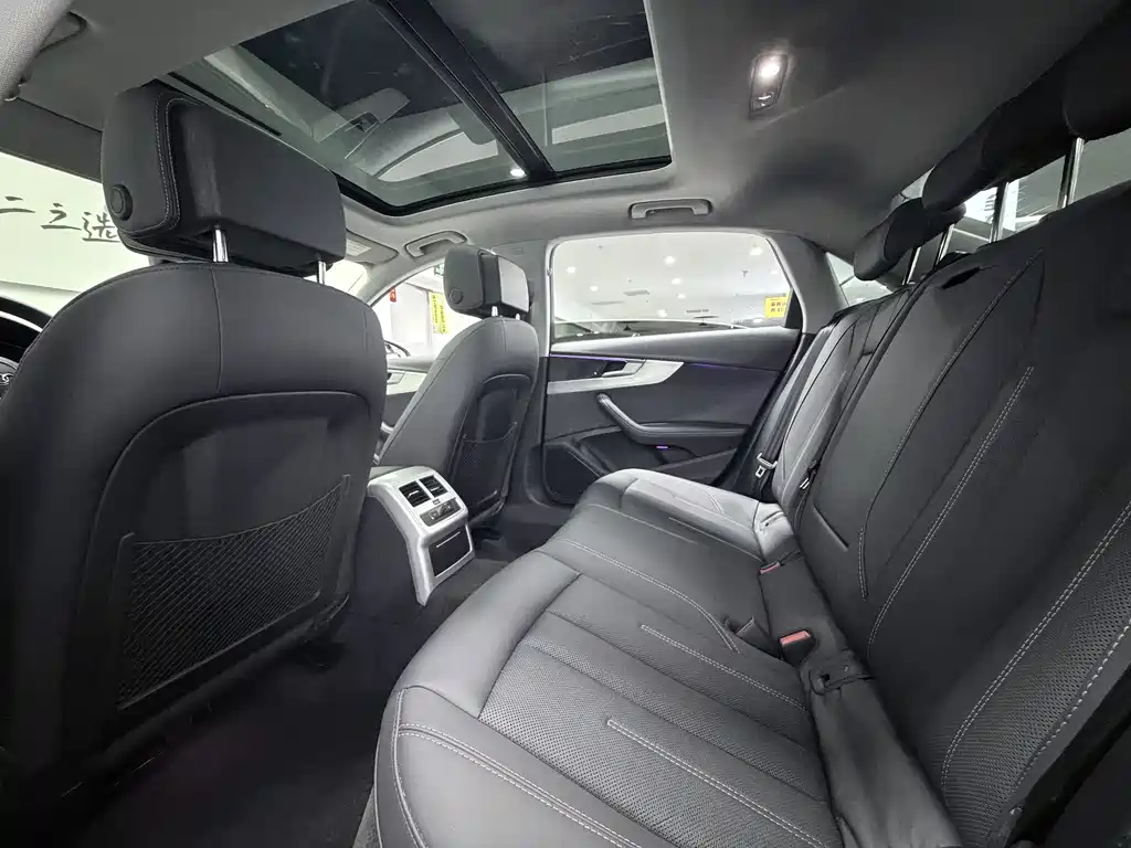 Audi A4L 2020 40 TFSI Luxury