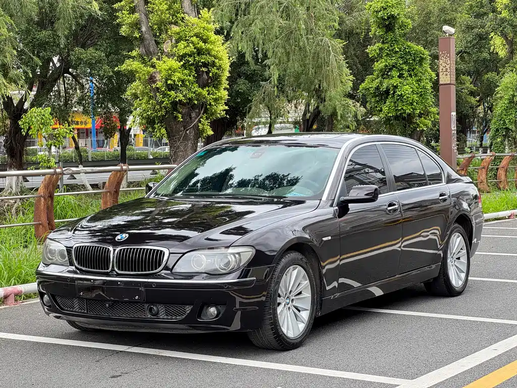 BMW 7 Series 2005 model 740Li