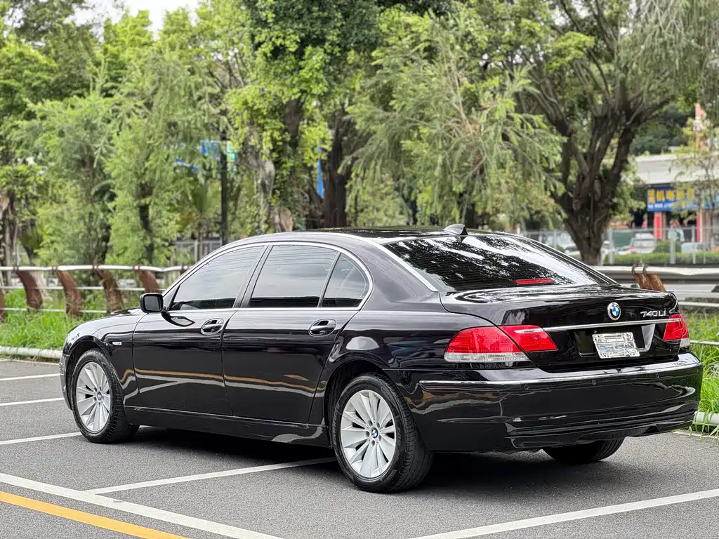 BMW 7 Series 2005 model 740Li