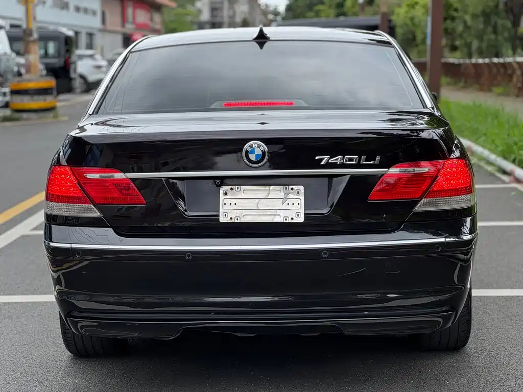 BMW 7 Series 2005 model 740Li