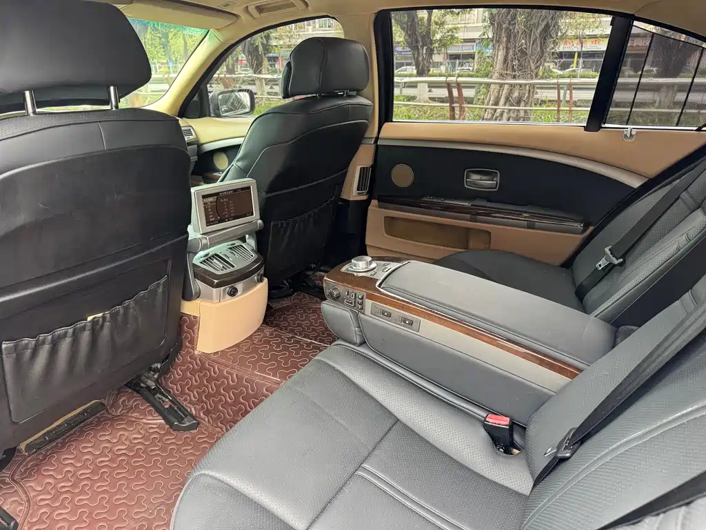 BMW 7 Series 2005 model 740Li