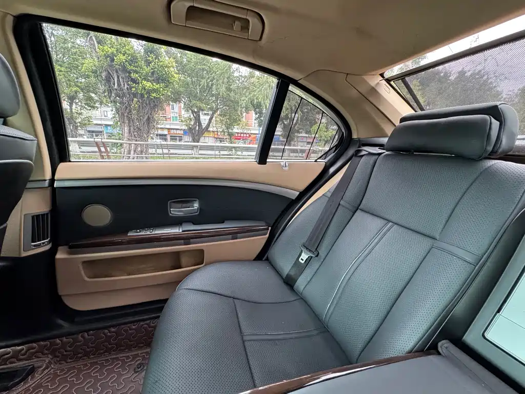BMW 7 Series 2005 model 740Li
