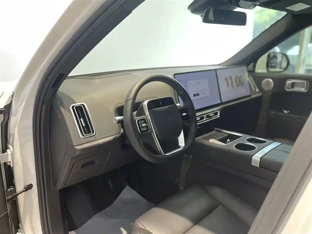 Li Auto L7 2023 Pro