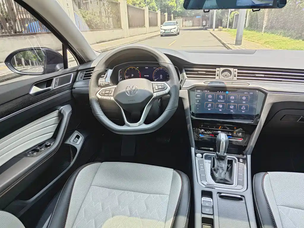 Magotan 2026 30 Million Edition 380TSI DSG Luxury