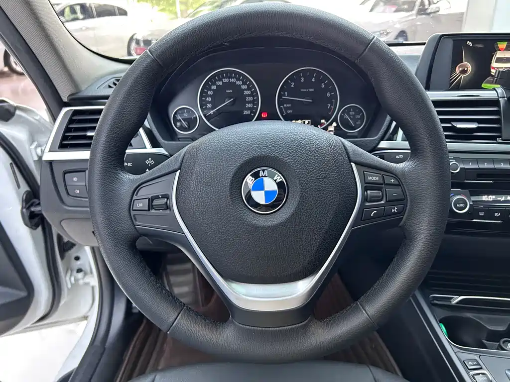 BMW 3 Series 2017 320Li Fashion Edition