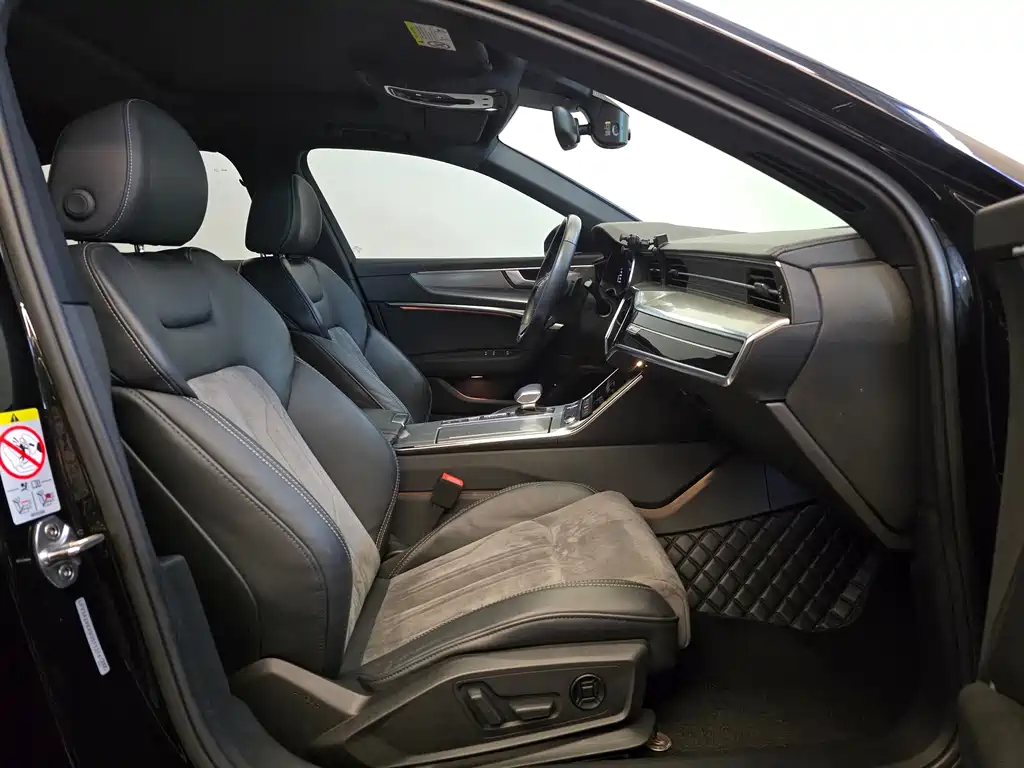 Audi A6L 2022 40 TFSI Luxury Dynamic Edition