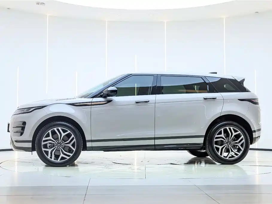 Range Rover Evoque L 2026 SE