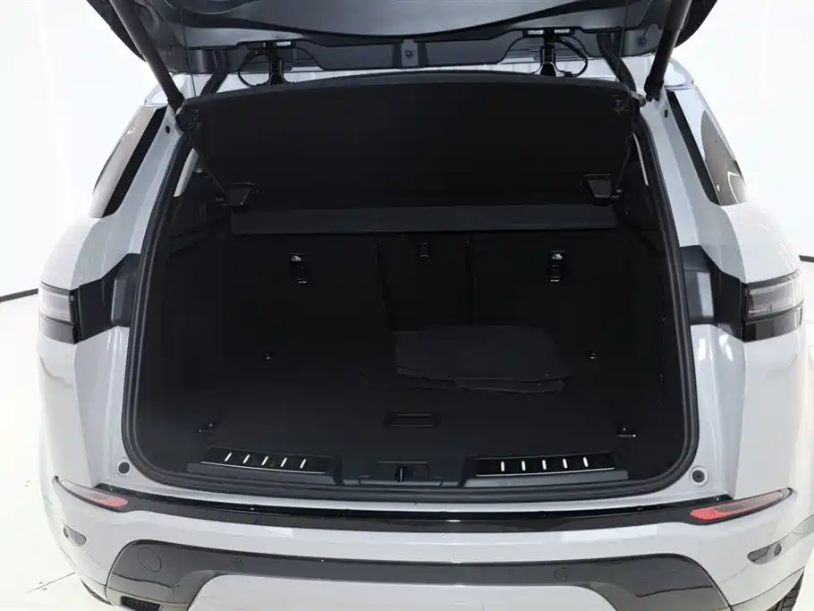 Range Rover Evoque L 2026 SE