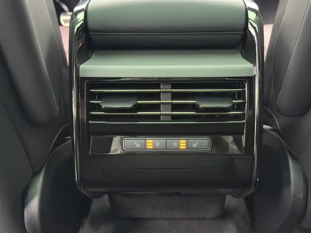 Range Rover Sport 2025 400PS Dynamic SE