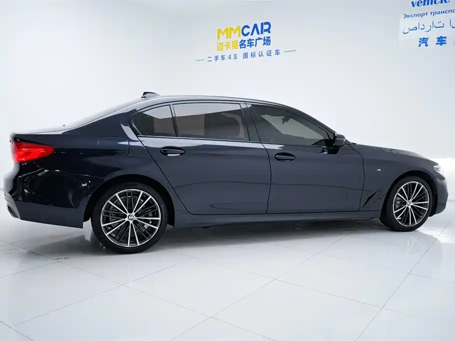 BMW 5 Series 2019 530Li Leading Edition M Sport Package