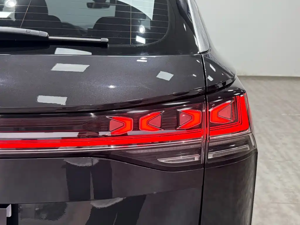 Tayron 2024 330TSI FWD Luxury Plus Advanced Edition