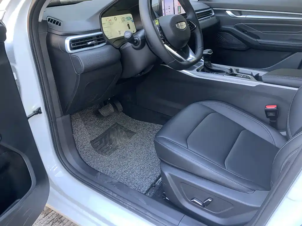Emgrand 2026 4 Million Commemorative Edition 1.5L CVT Beyond