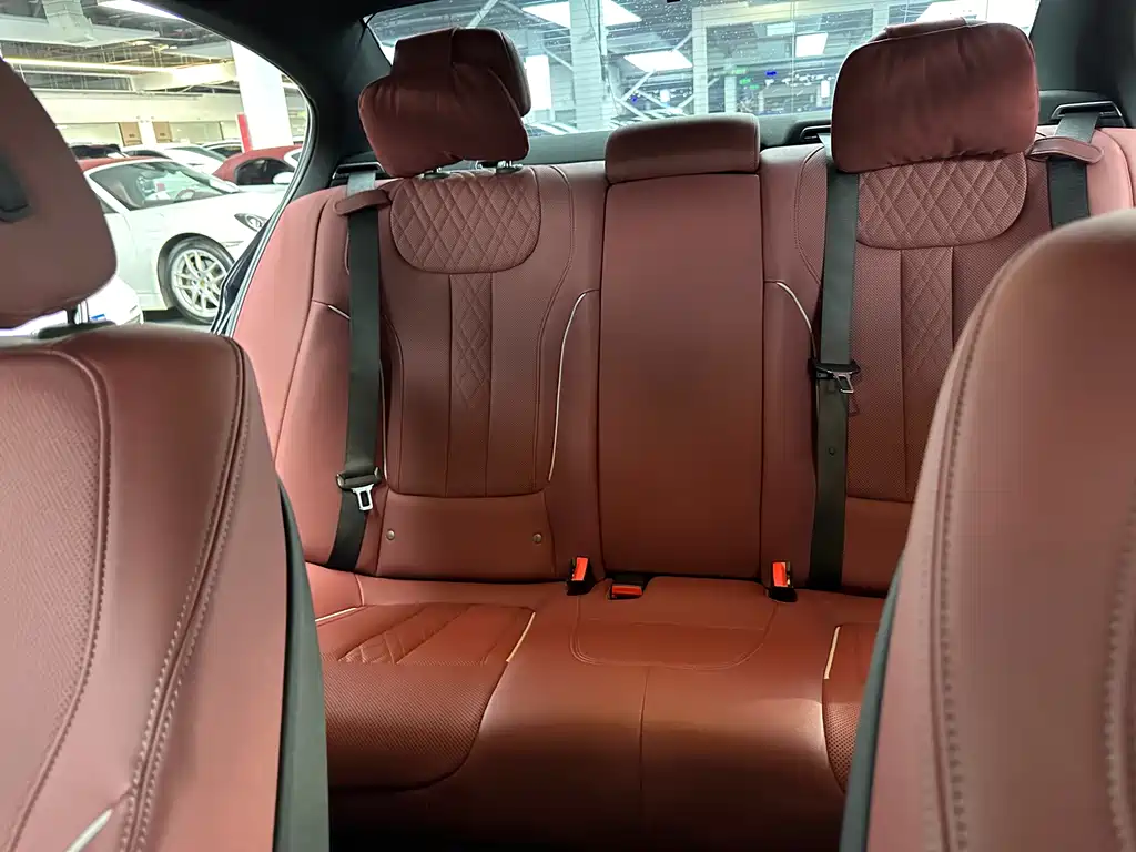 BMW 5 Series 2022 Facelift II 525Li M Sport Package