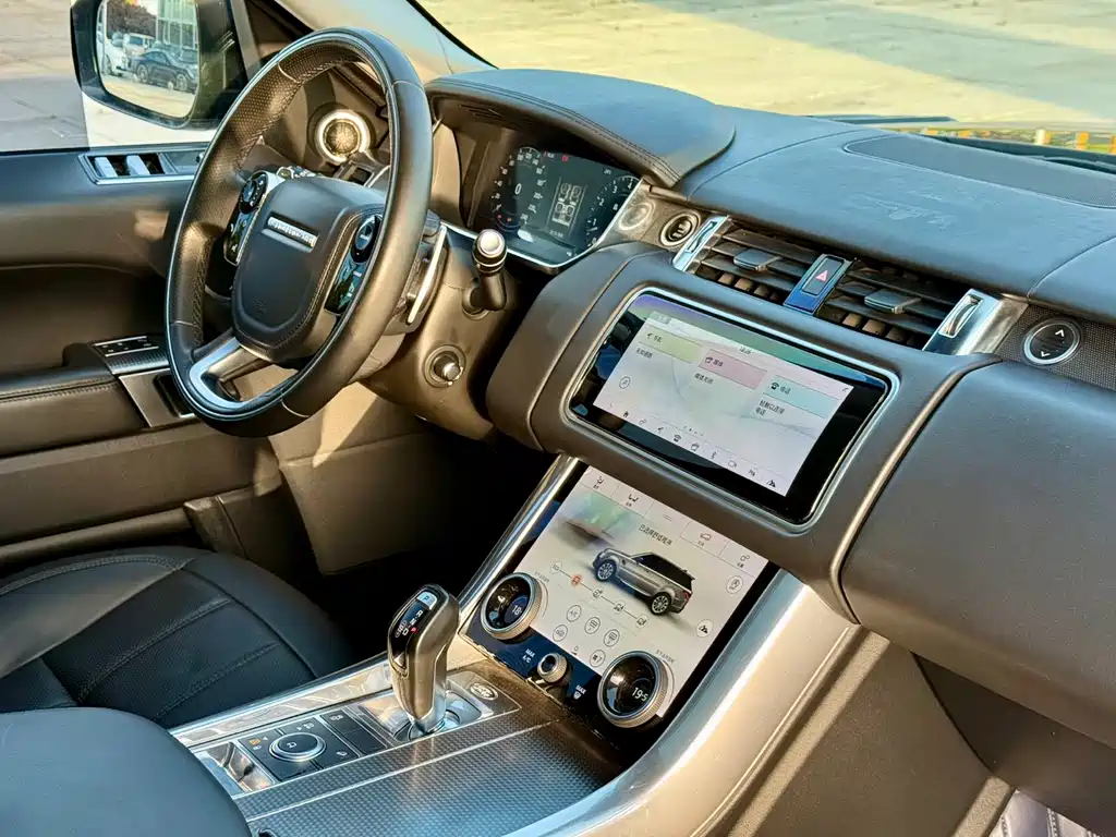 Range Rover Sport 2018 3.0 SC V6 HSE Dynamic