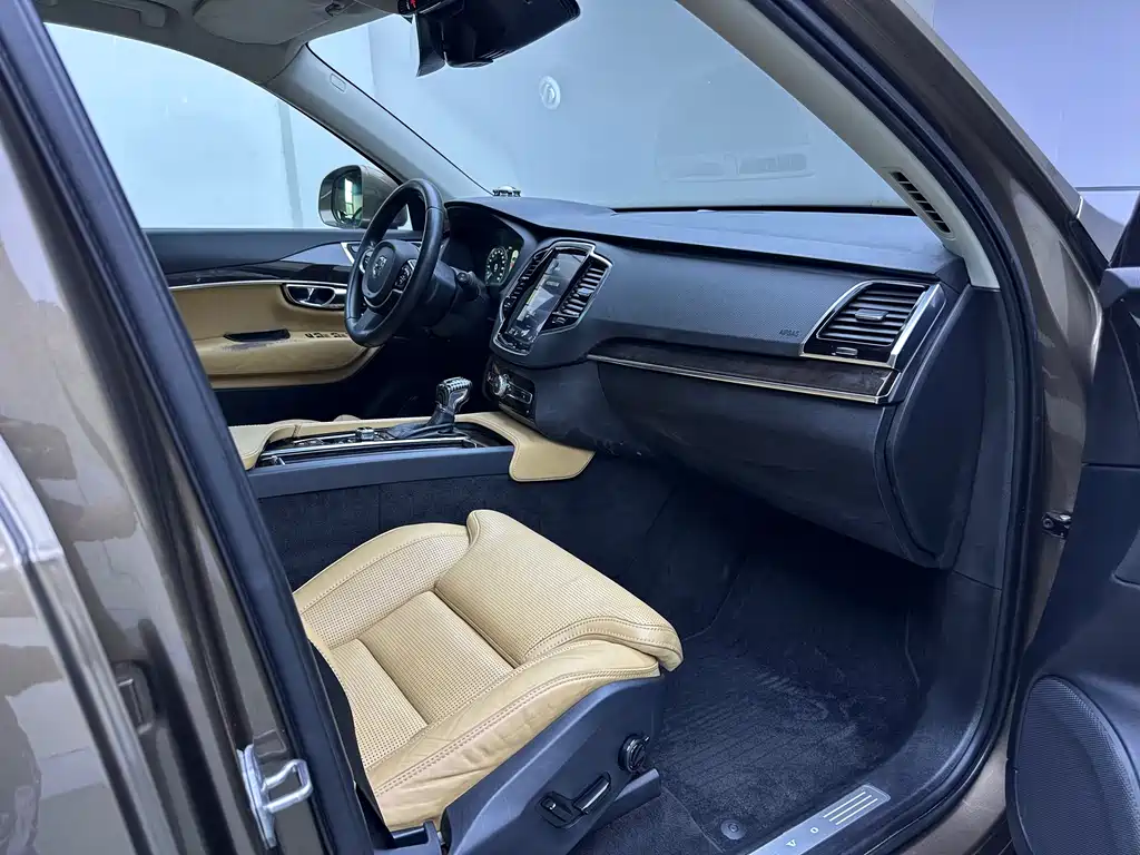 Volvo XC90 2015 T6 Intelligent Luxury Edition 5-seater
