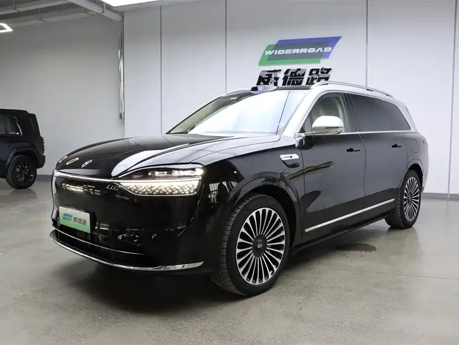 AITO M9 2025 EREV Ultra Edition 52kWh 6-Seater with 192-Line LiDAR