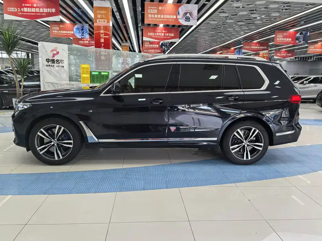 BMW X7 2022 xDrive40i Exclusive M Sport Package