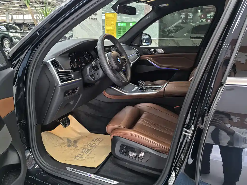 BMW X7 2022 xDrive40i Exclusive M Sport Package