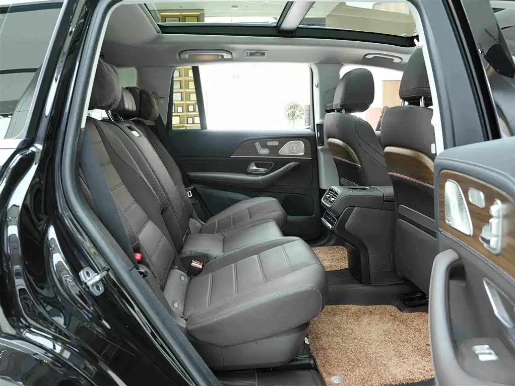 Mercedes-Benz GLS 450 4MATIC Luxury